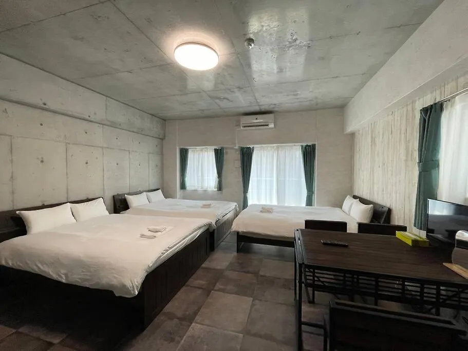 Wolf Pack Apartment 33 Osaka Japón
